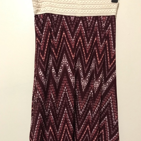 Patterned Spring Skirt - Picture 4 of 5